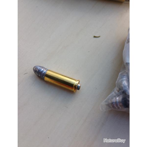 Kit de rechargement en calibre 32 sw long pour 45 cartouches et 50 ogives pour rechargement.
