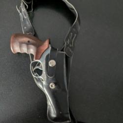 Holster d'&eacute;paule r&eacute;glable CUIR police pistolet revolver droitier belle qualit&eacute; + porte cartouches