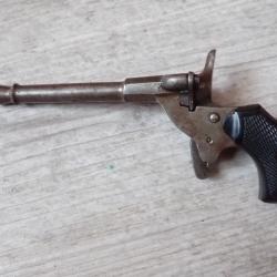 Pistolet de cycliste, calibre 5 mm ?