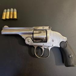 Revolver Harrington & Richardson cal. 38S&W - Double Action (cat&eacute;gorie D)