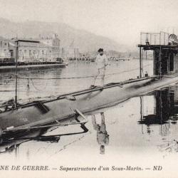 Carte Postale Marine de Guerre Le sous-marin est visible -N&deg;7665