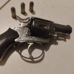 Revolver 320 bulldog