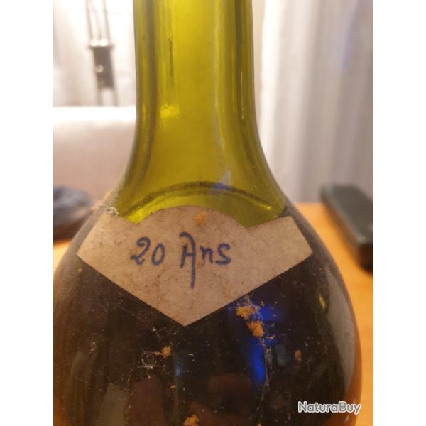 Bouteille Armagnac + de 50 ans d'�ge. 2,5 L.