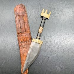 BEAU COUTEAU AFRICAIN BILAO, SOMALIE, MANCHE EN CORNE ET LAITON