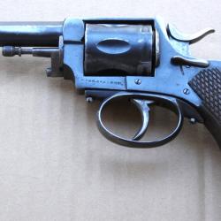 REVOLVER 8/92 + JO (2)