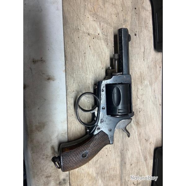 Revolver type ��MUNICIPAL��cat D
