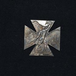 MAGNIFIQUE INSIGNE JOURNEE DU POILU 1915 SIGNE RENE LALIQUE (ARGENT)- GRANDE GUERRE 1914/18