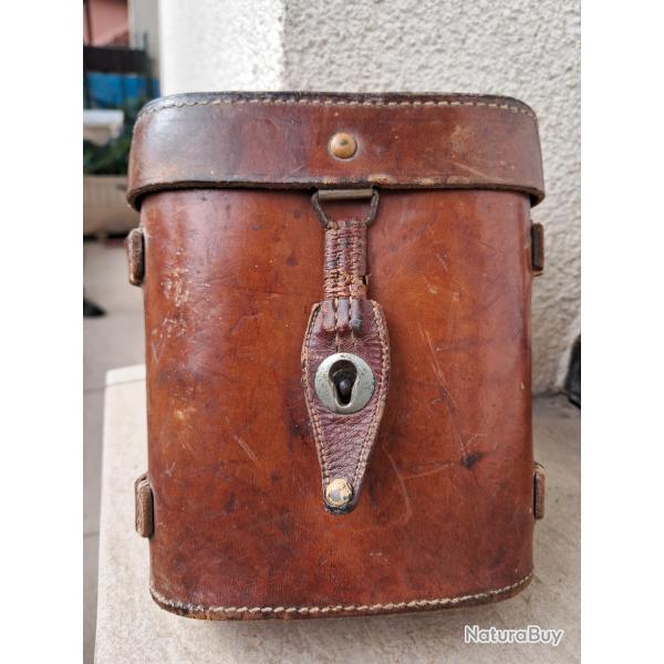 Bel et int�ressant �tui cuir vintage pour jumelles