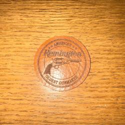 Logo Remington sur cuir