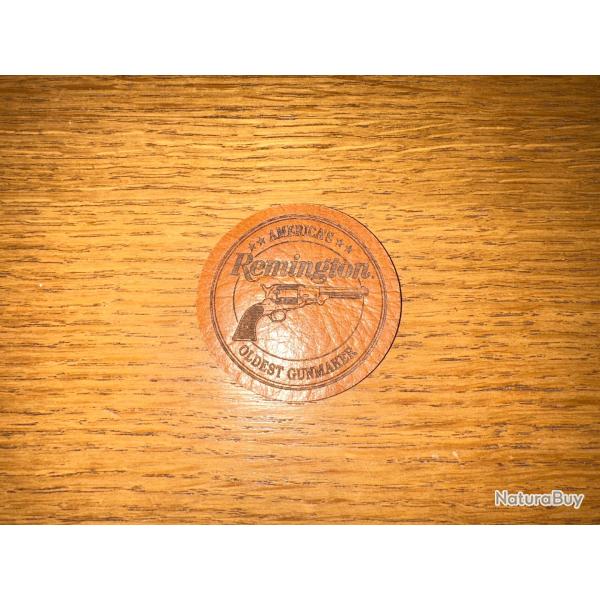 Logo Remington sur cuir