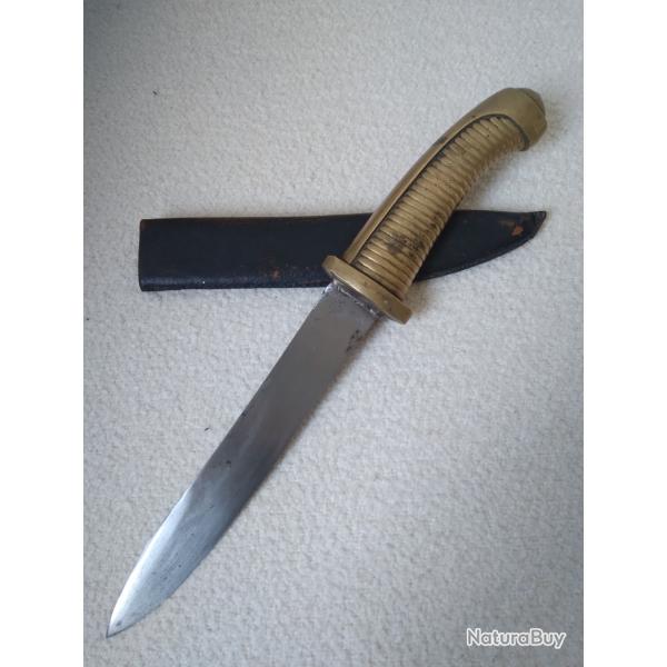 Sabre briquet modifi� en fort couteau