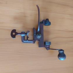 Sertisseur &agrave; cartouches calibre 16