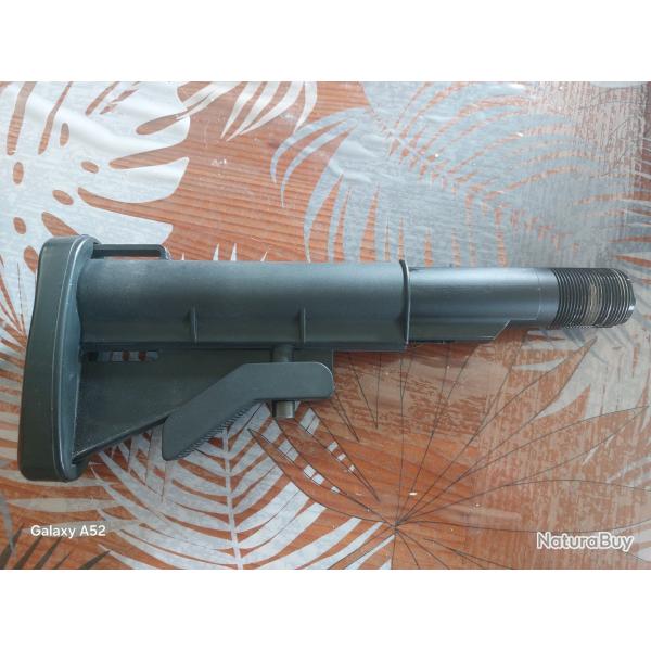 Crosse avec son tube de crosse AR15