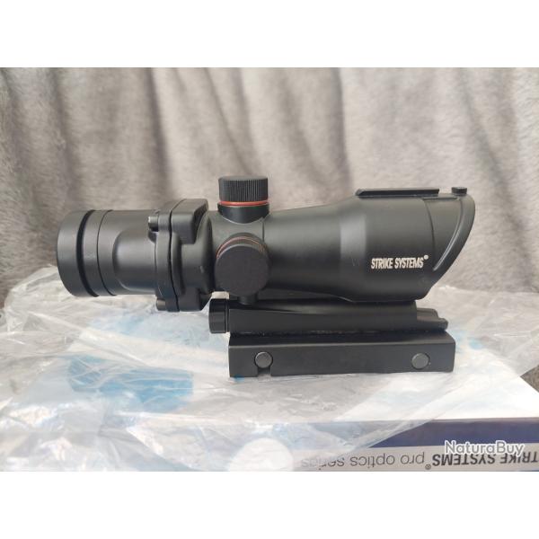 Lunette type ACOG 4x32 Rouge / Vert Strike Systems (ASG)