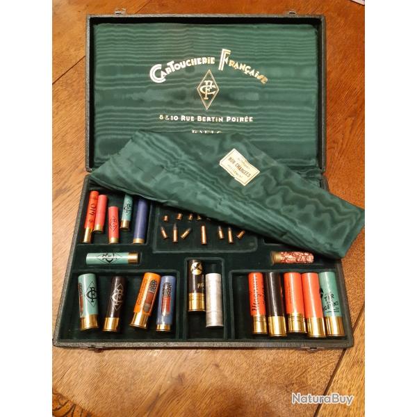 Ancien coffret de munitions de la Cartoucherie Fran�aise