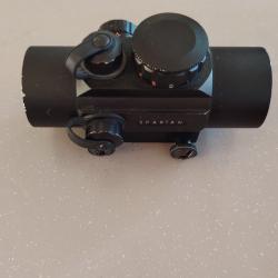 point rouge ,vert spartan