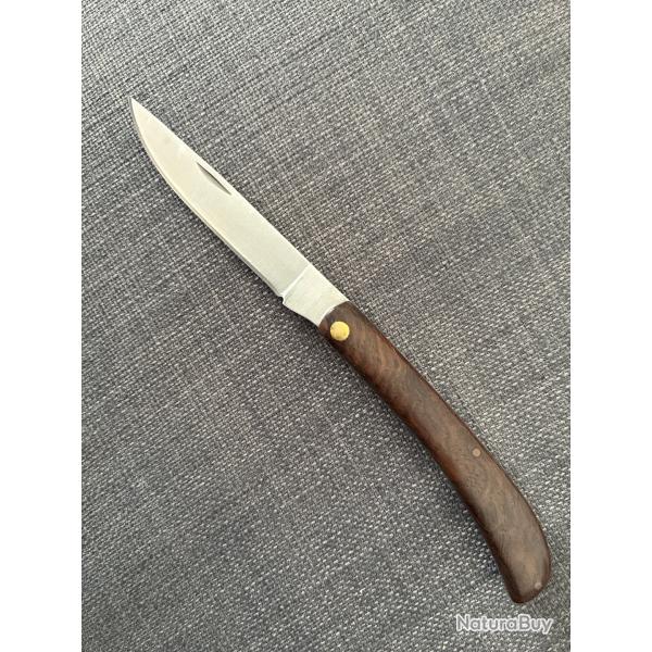 Couteau pliant noir de poche