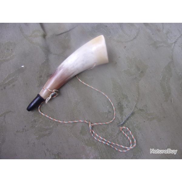 corne d'appel de long. 24,5 cm
