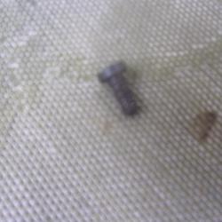 vis  de revolver r&eacute;glementaire 1892 long. 12 mm