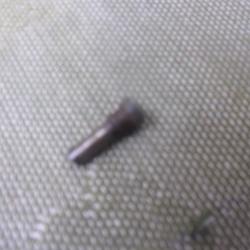 vis  de revolver r&eacute;glementaire 1892 long. 17,5  mm