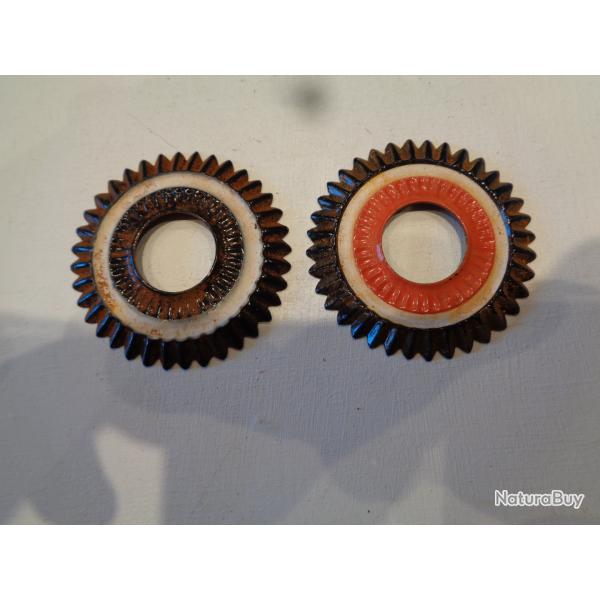 Casque � pointe, spikehelmet: Paire de cocardes (Empire et Prusse), mod�le Troupe, copies vieillies