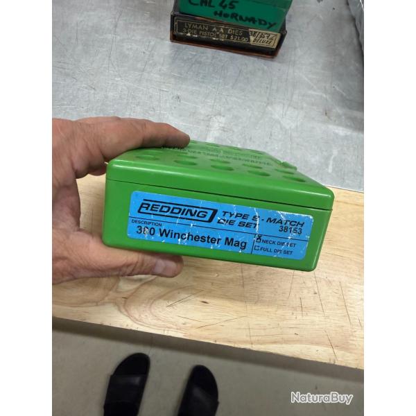 JEU D'OUTILS REDDING SIEGEUR MICROMETRIQUE + AUTRE  300 WIN MAG