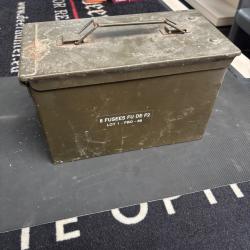 Magnifique boite militaire WW2 de fus&eacute;e F2 a vendre aux ench&egrave;re
