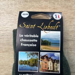 LOT 30 - DESTOCKAGE DE FOLIE chaussettes chaudes hautes en laine made in france super prix encheres