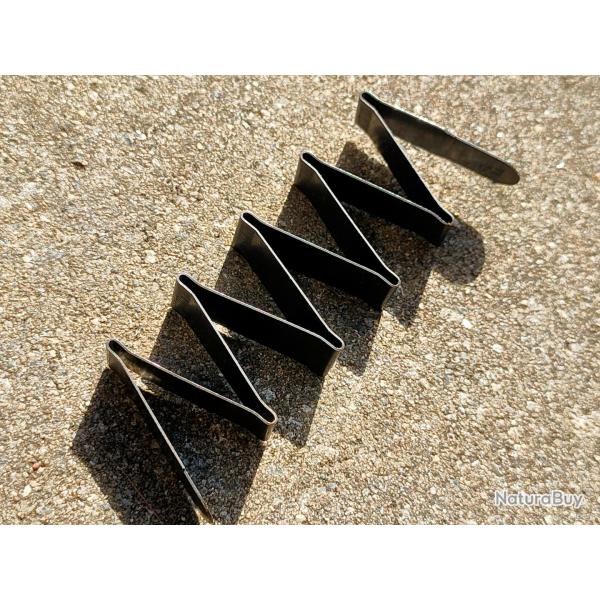 Lame ressort �l�vateur pour magasin de Mauser C96