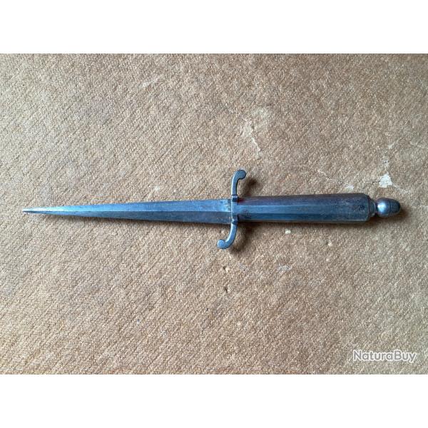 ancien COUTEAU DAGUE VERTUE / CONCEPTION MONOBLOC TBE