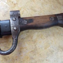 baionnette Berthier mod 1892 quillon non coup&eacute; N&deg; identiques fourreau abim&eacute; repeint