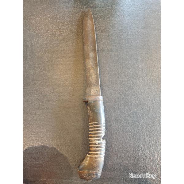 Couteau ancien origine inconnue