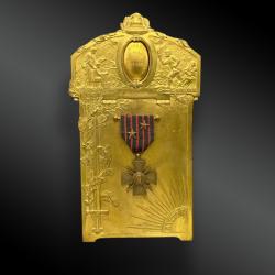 PORTE M&Eacute;DAILLE, AVEC M&Eacute;DAILLE DE LA CROIX DE GUERRE 14/18