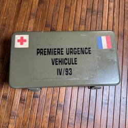 BO&Icirc;TE MILITAIRE PREMI&Egrave;RE URGENCE V&Eacute;HICULE lV/93 FRANCE SERVICE SANT&Eacute;