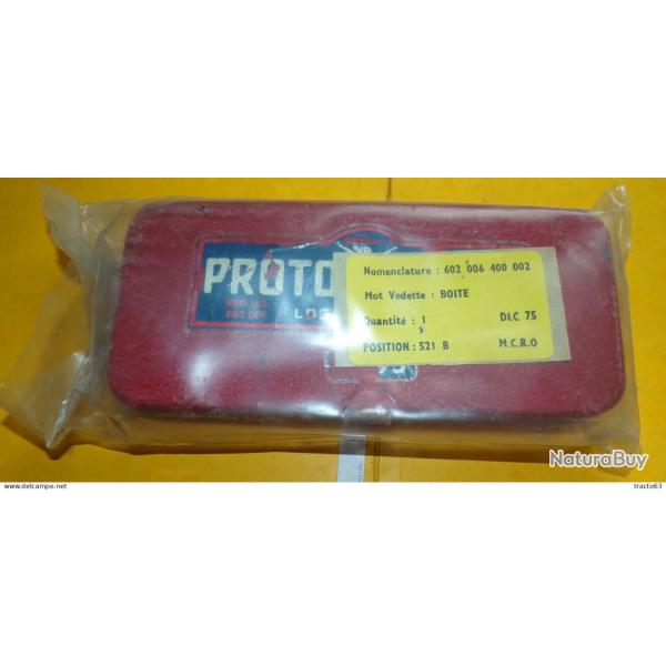 BOITE A OUTIL ROUGE EN METAL POUR CLE TYPE LAURAVIA POUR JEEP ,DODGE , DIMENSION 17 CM X 10 CM , HAU