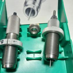 JEU DE MATRICE AVEC SHELL HOLDER RCBS 243 WINCHESTER