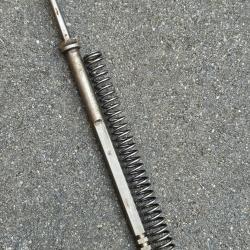 Percuteur Mauser 98 avec son ressort