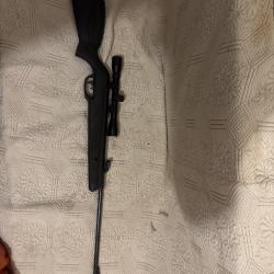 Carabine &agrave; plomb, 19,9 J avec lunettes 24 32 super &eacute;tat comme neuf avec facture plus bo&icirc;te &agrave; plomb