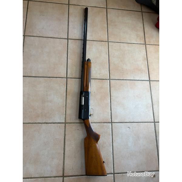 FUSIL DE CHASSE SEMI AUTOMATIQUE CALIBRE 12
