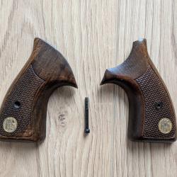 Plaquettes de crosse pour Manurhin Mr88 ou Police F1