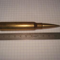 une cartouche de 408 Cheyenne Tactical ou 408 Cheytac, ogive blind&eacute;e, pour collection