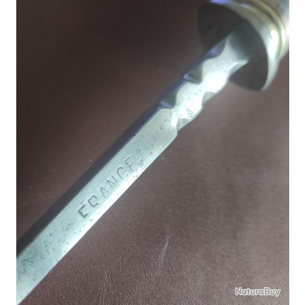 Pique a servir le gros gibier