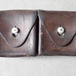 Cartouchi&egrave;re en cuir Arm&eacute;e Suisse pour fusil ou carabine Schmidt Rubin dat&eacute;e 1934