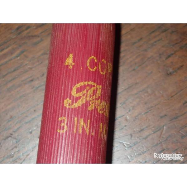 Douille F�d�ral en plastique Bordeaux �crit jaune "4 copper 4" - calibre 12 - chambr� en 76mm