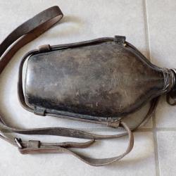 GOURDE EN VERRE ET CUIR DE L'ARMEE SUISSE DES ANNEES 1870
