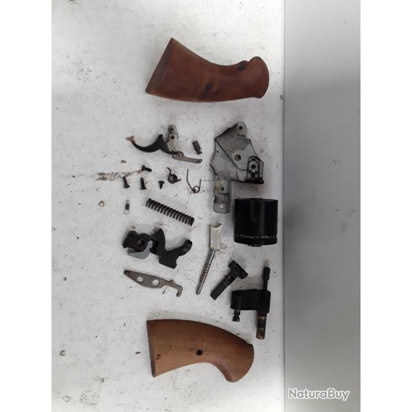 Lot de pieces revolver Umarex PYTHON cal.35 a blanc