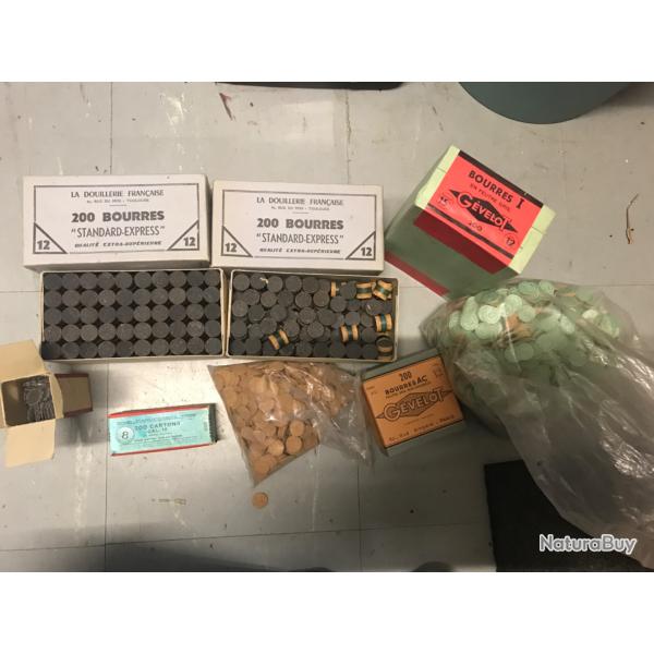 Bourre et carton cal 12