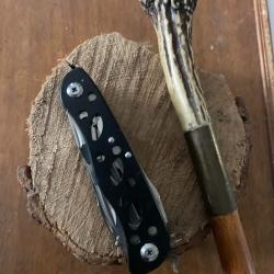 COUTEAU MULTI FONCTION  NOIR 1  2026  n