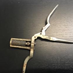 Desamorceur a main cal 12manufrance