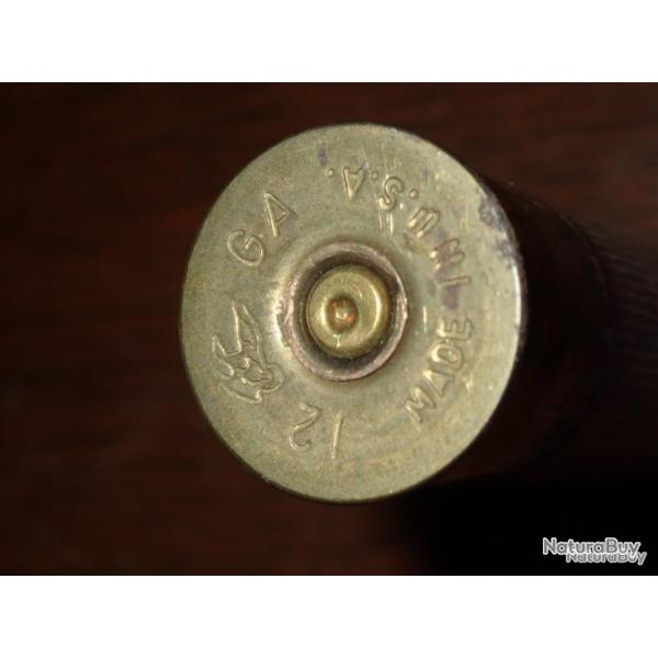 Douille F�d�ral en plastique bordeau - magnum - chambre de 70 mm